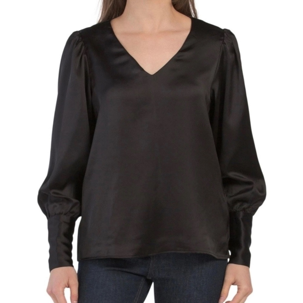 NWT Rachel Zoe: Elegant, stylish and sexy black top!